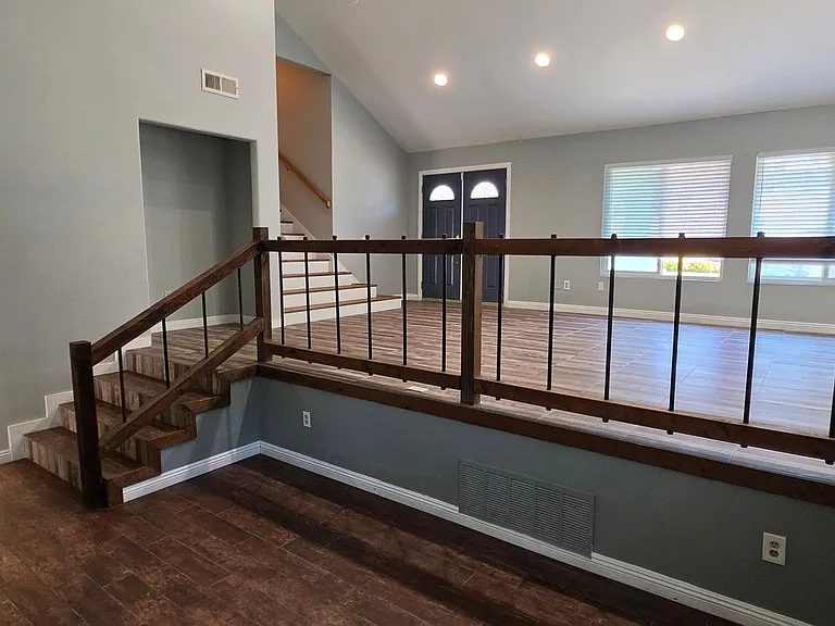 1524 Whitsett Dr — Photo 9