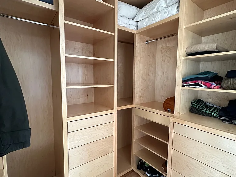 81 Lee Ave — Photo 36