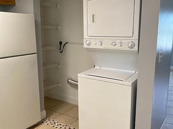 3rd image of 1726 N East St #1