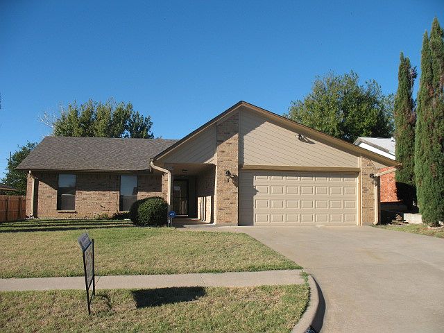 4805 NE Columbia Ave.