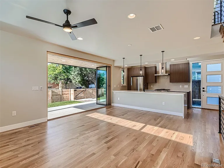 2605 W 40th Ave — Photo 4