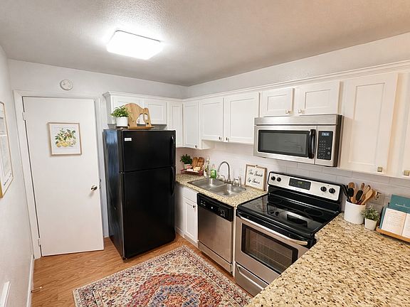3rd image of 253 Hayden Rd APT 264