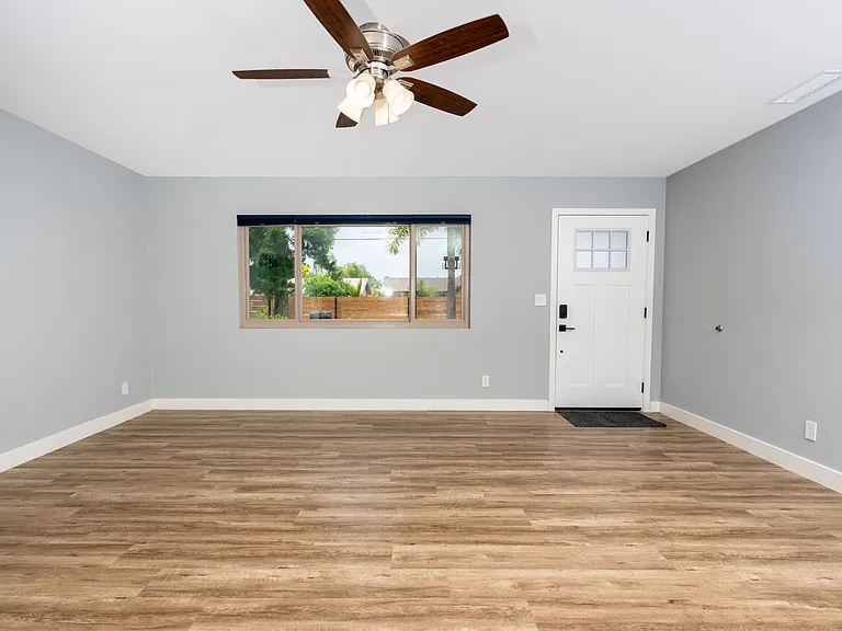 7143 Teasdale Ave — Photo 5
