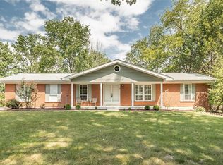 1 Lemans Pl, Lake Saint Louis, MO 63367