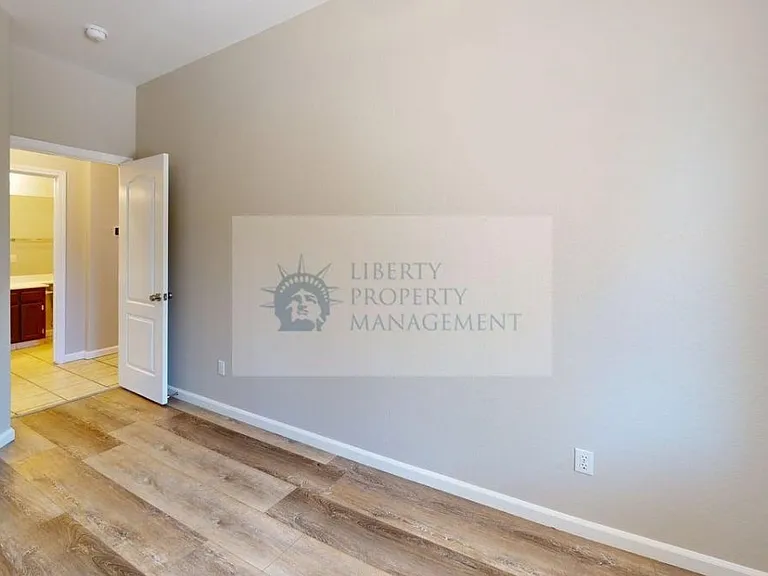 5249 Stonehart Ln — Photo 18