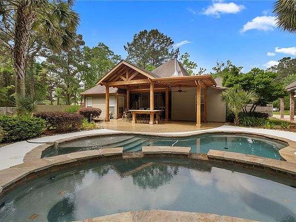 5th image of 108 Secluded Forest Way