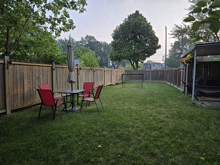 Midland Ave — Photo 16