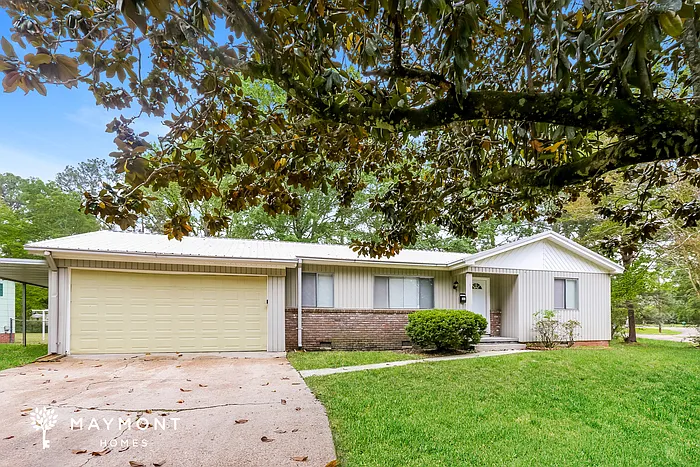 303 Barbara St