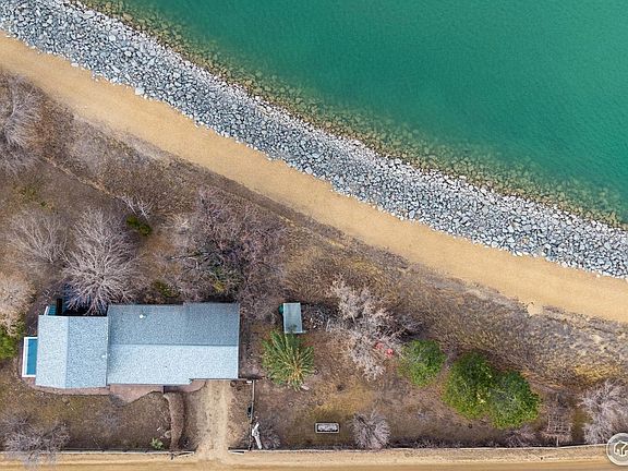 3rd image of 6397 Lake Dr