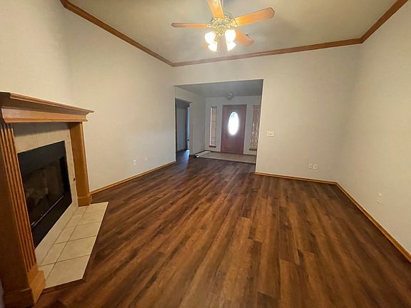 3rd image of 2904 Weymouth Way