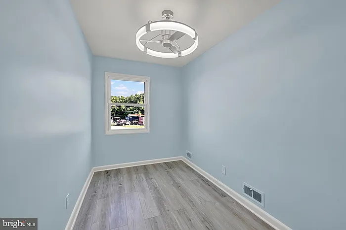7500 Rabon Ave — Photo 9