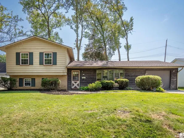 3720 37th Ave, Rock Island, IL 61201