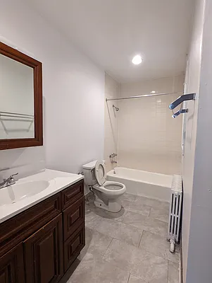 Rented by Skyline Group Real Estate | media 16