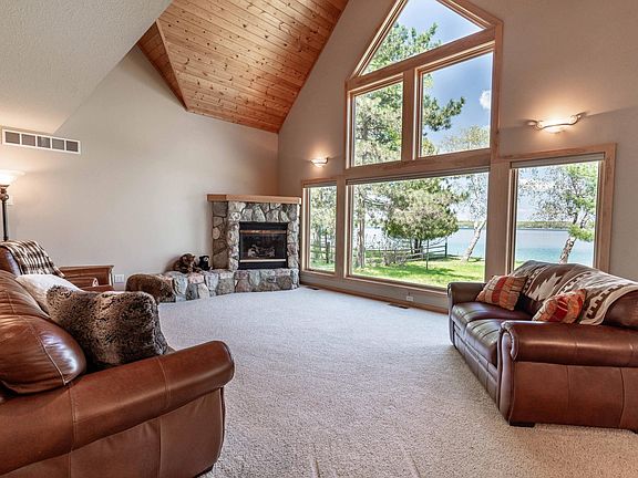4th image of 38249 Oriole Ln