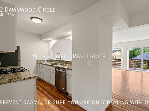 4th image of 12 Dawnwood Cir