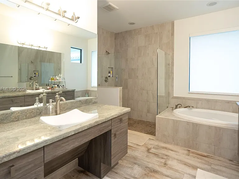 11826 SW 13th Ct — Photo 16
