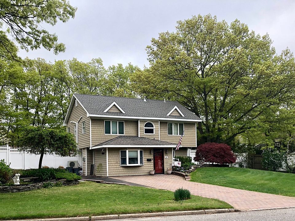 1st image of 43 Fawn Ln W
