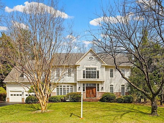 3rd image of 11316 Bright Pond Ln