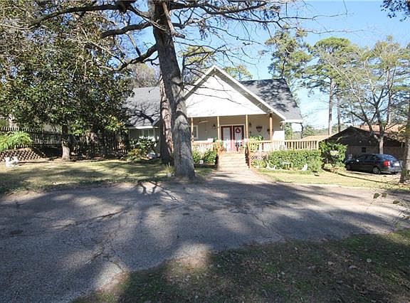 4th image of 1209 Chateau Ln