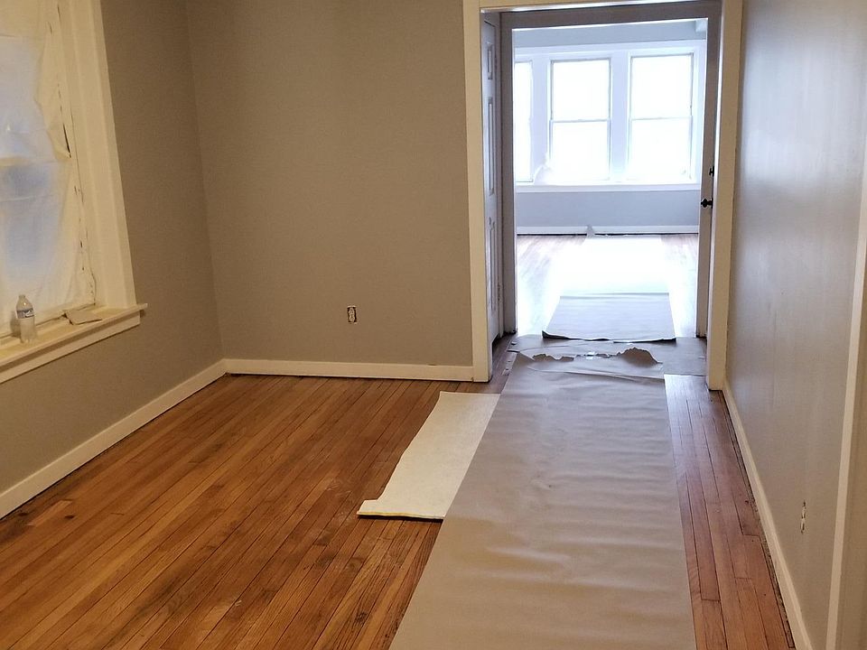 2nd image of 6751 S Loomis Blvd #1