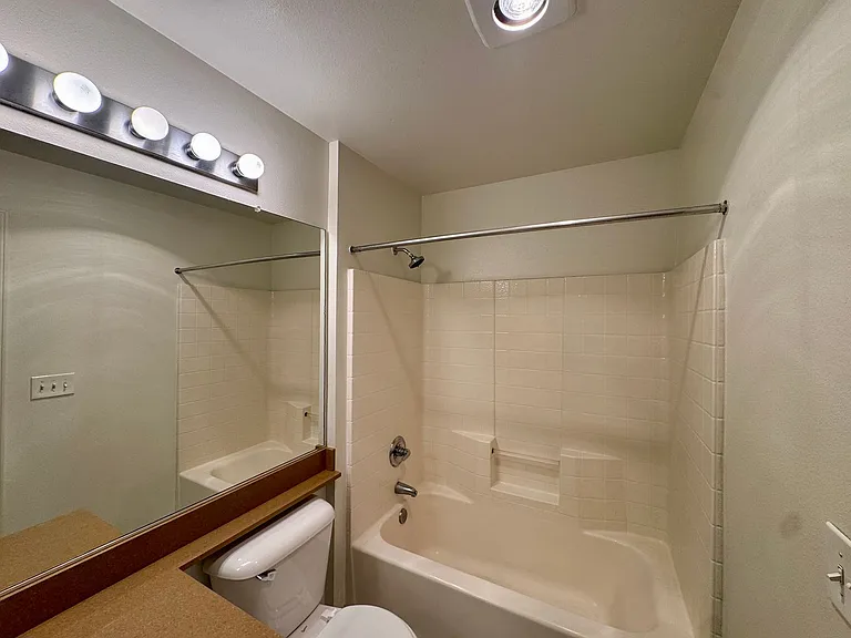 1323 Boren Ave #512 — Photo 7