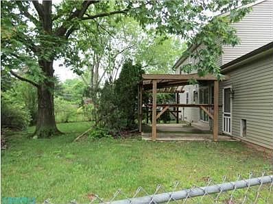 2nd image of 329 Eastworth Ct