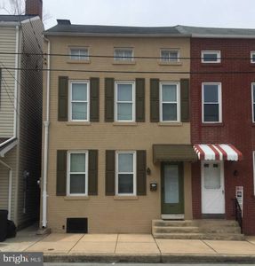 20 N 6th St, Columbia, PA, 17512