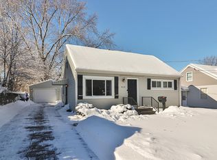 919 Jordan Pl, Rockford, IL 61108