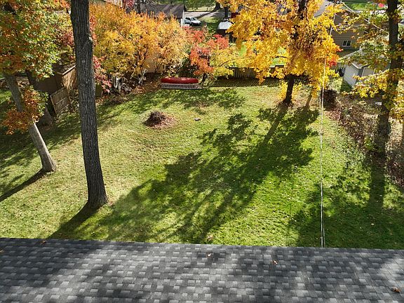2nd image of 932 11th Ave SE