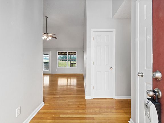 3rd image of 4121 Challis Dr