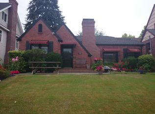 1528 46th Ave SW, Seattle, WA 98116