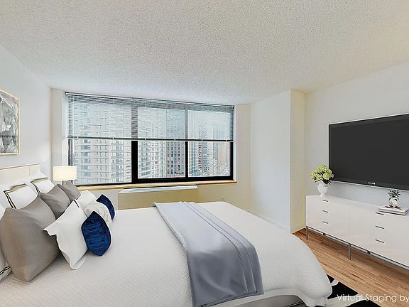 2nd image of 175 E 96th St APT 27E