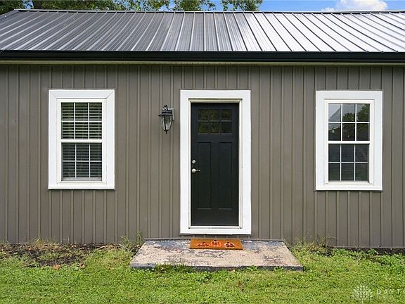 4th image of 8269 Maineville Rd