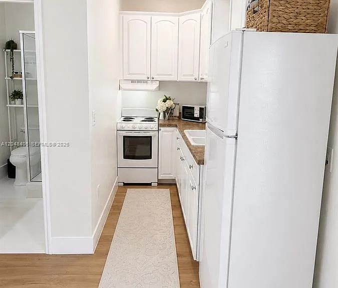 1012 NE 17th Ct #2 — Photo 4