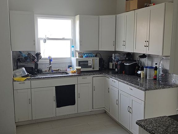 3rd image of 157 Marion Ave