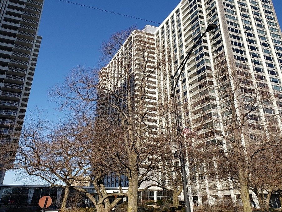 1st image of 4250 N Marine Dr APT 1831