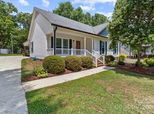 2212 Crosswinds Ct, Kannapolis, NC 28083