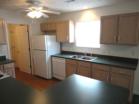 2nd image of 9244 Sawgrass Dr