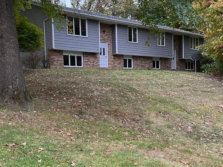 390 Mount Pleasant St NW — Photo 1