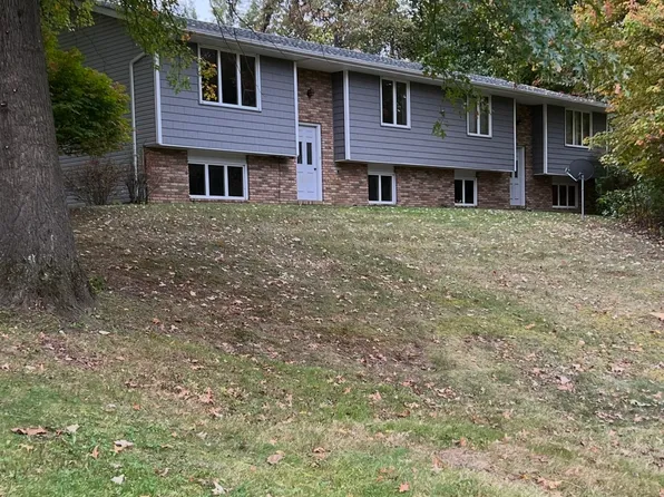 390 Mount Pleasant St NW, Clinton, OH 44216
