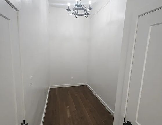 3rd image of 40 W 96th St #1