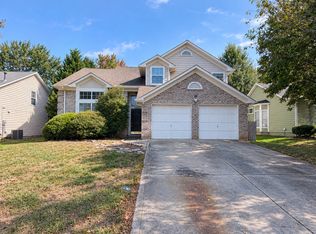 6803 Flat Creek Dr, Charlotte, NC 28277