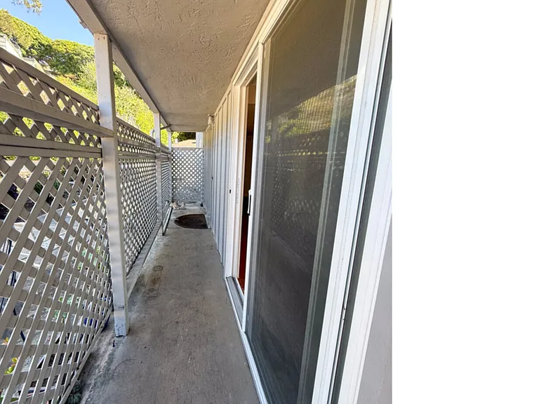 7 Davis Dr #G — Photo 16