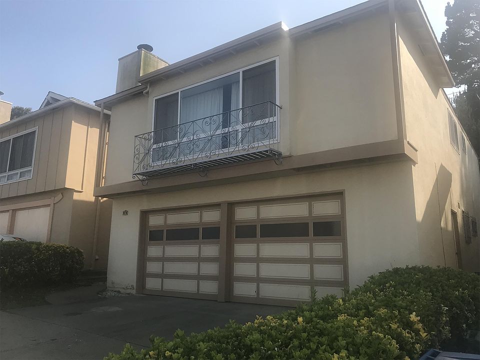 1st image of 90 Canterbury Ave