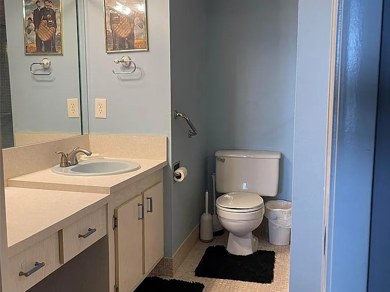 4030 Hythe Pl #4030-B — Photo 20
