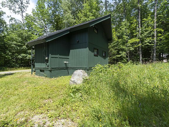 3rd image of 1005 Poplar Stream Road