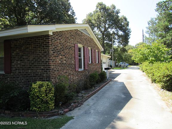 3rd image of 1315 Coward Lane