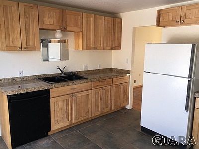 4th image of 520 Horn Baker Ct