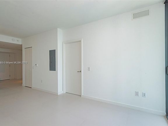5th image of 501 NE 31st St Unit 3802