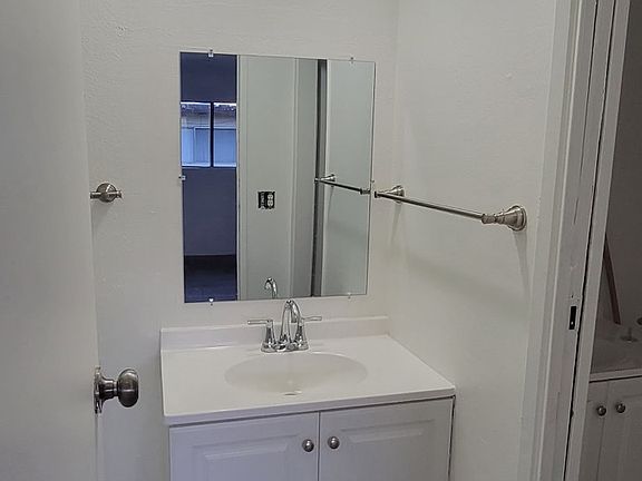5th image of 2178 W Alameda Ave APT 4